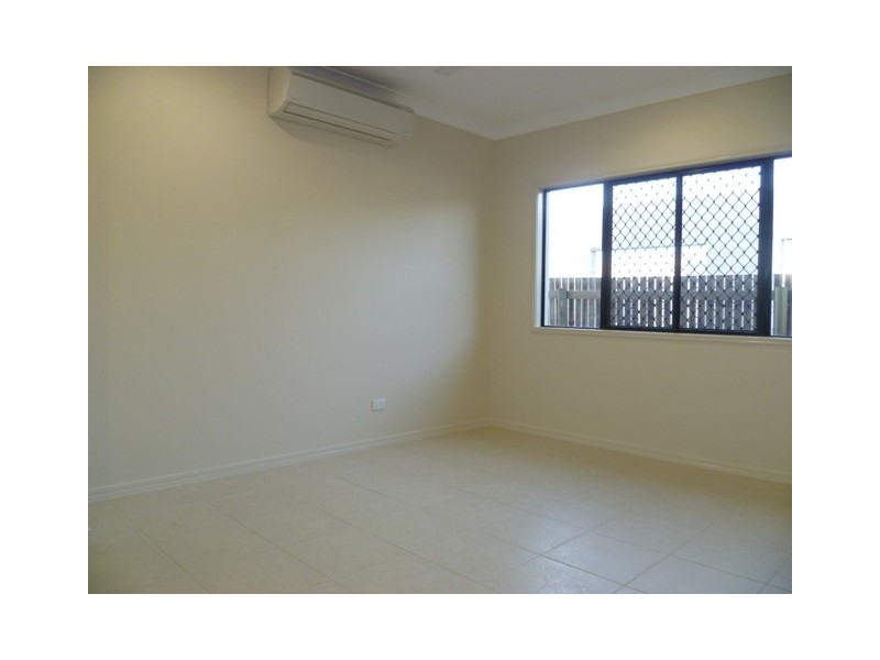 52 Marquise circuit, Burdell QLD 4818