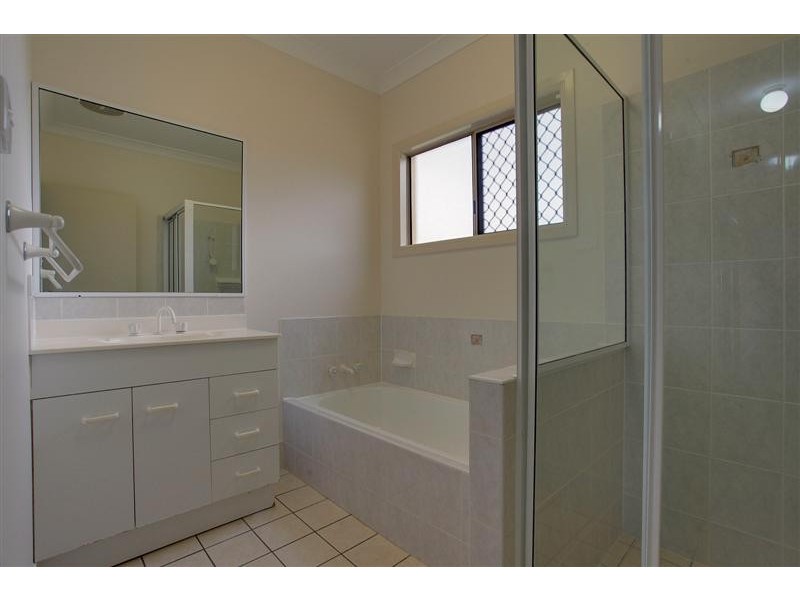 12 Florida Place, Kirwan QLD 4817