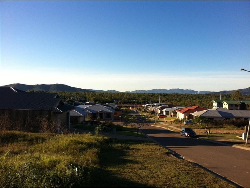 4 Klewarra Bvd, Douglas QLD 4814