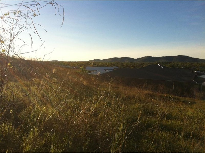 4 Klewarra Bvd, Douglas QLD 4814