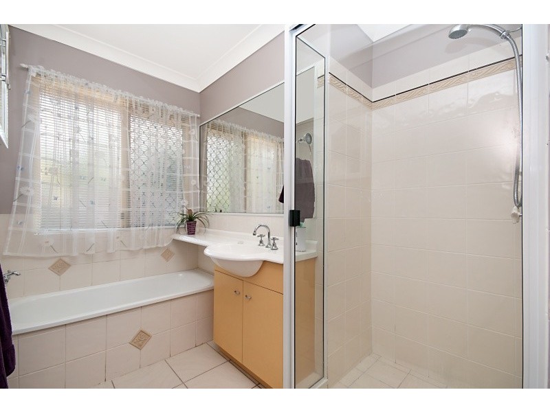 33 Burbank Way, Kirwan QLD 4817