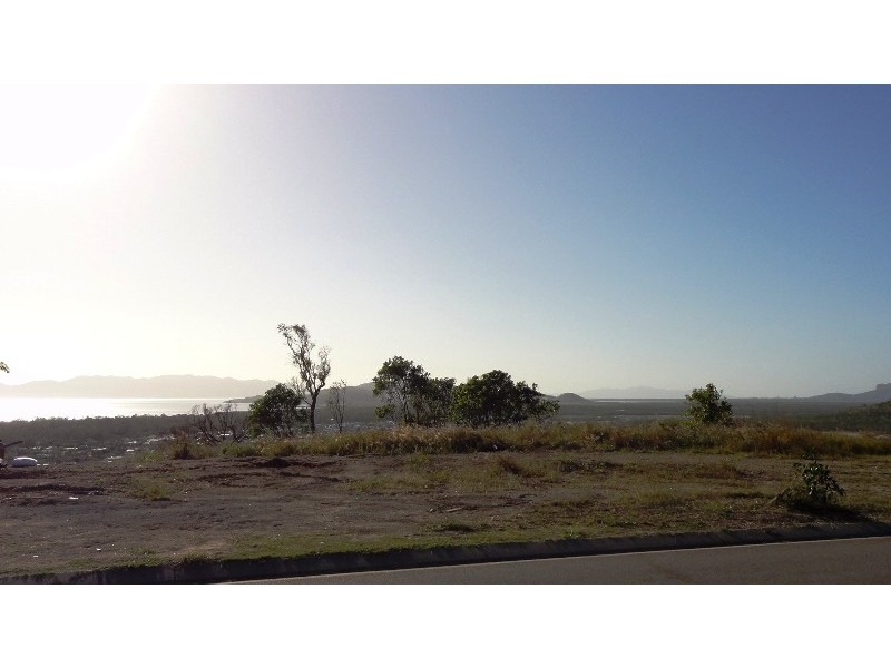 93 Goicoechea Drive, Bushland Beach QLD 4818