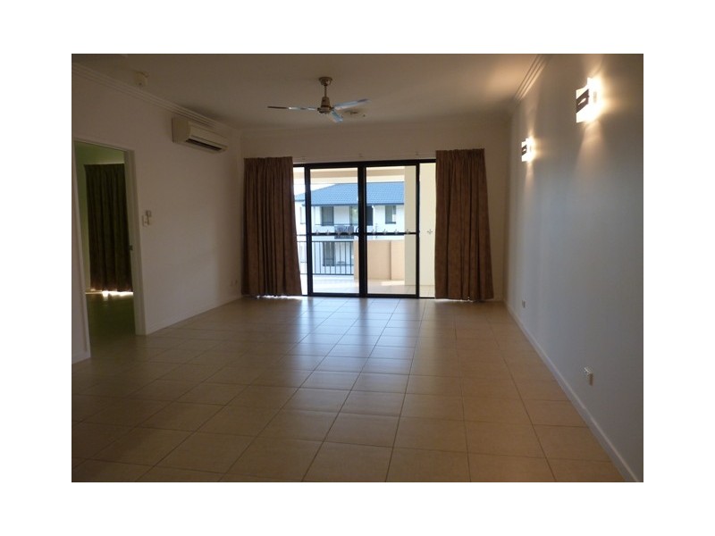 55/6-24 Henry St, West End QLD 4810