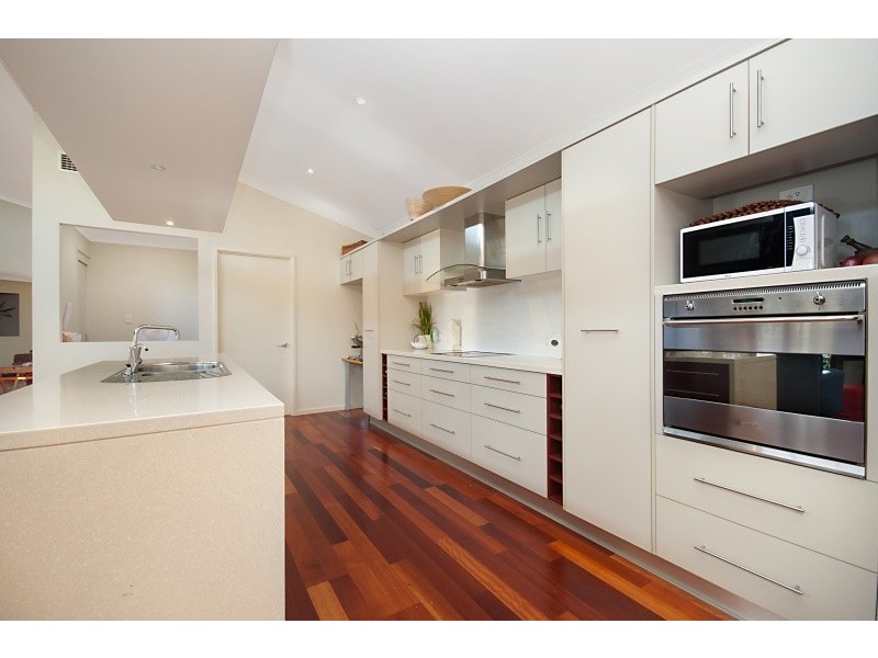 2 Goicoechea Drive, Bushland Beach QLD 4818