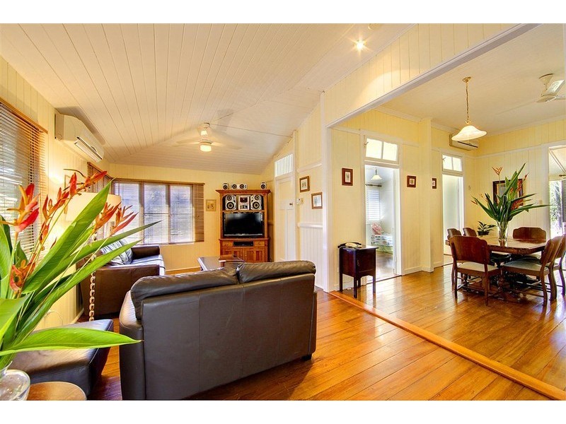 27 Mckillop street, Belgian Gardens QLD 4810