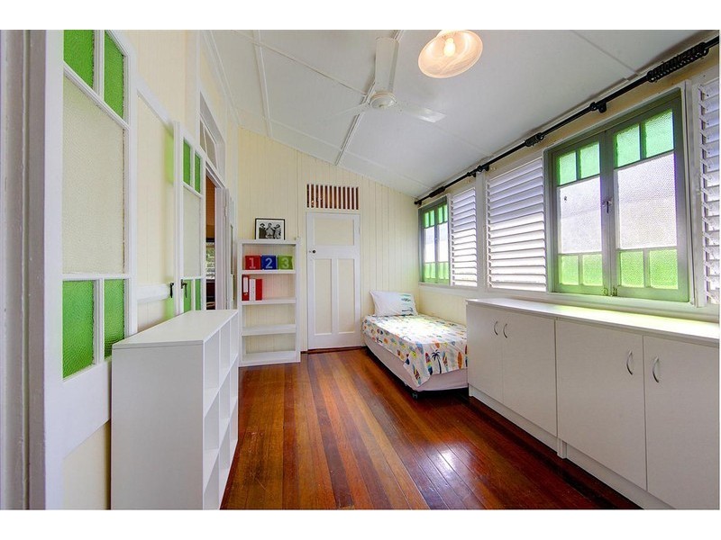 27 Mckillop street, Belgian Gardens QLD 4810