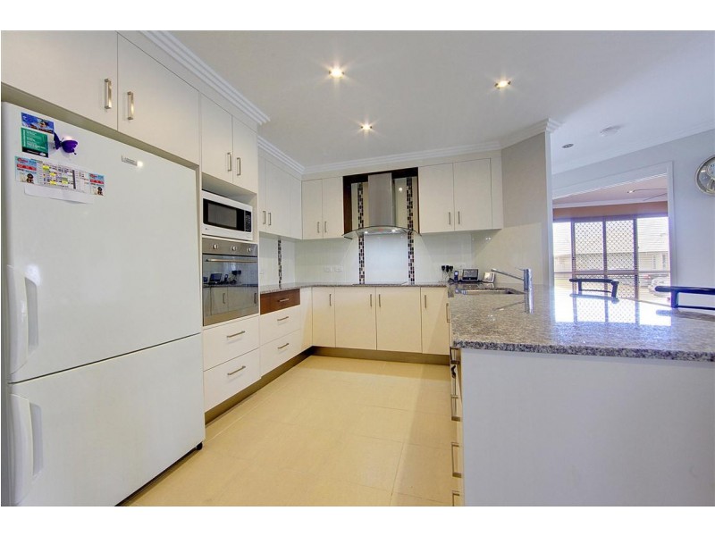 10 Dillon Street, Mount Louisa QLD 4814