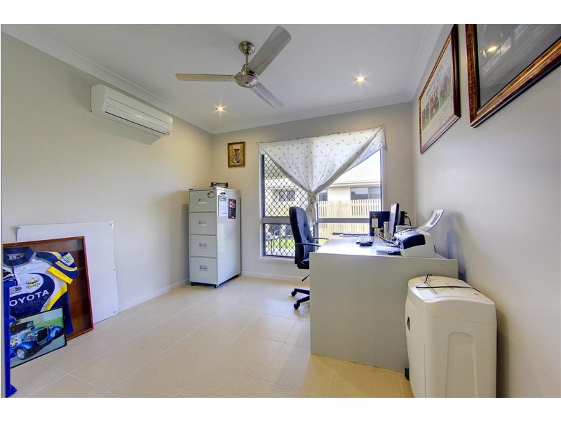 10 Dillon Street, Mount Louisa QLD 4814