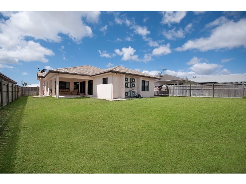 14 Kroymans Drive, Mount Louisa QLD 4814