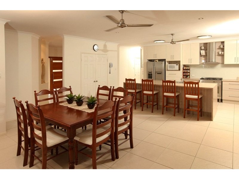 5 Shoalmarra Drive, Mount Low QLD 4818