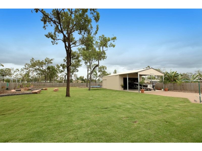 5 Shoalmarra Drive, Mount Low QLD 4818