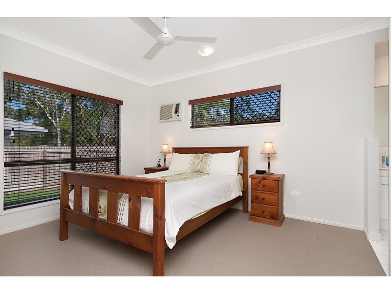 5 Dugong Cr, Mount Louisa QLD 4814