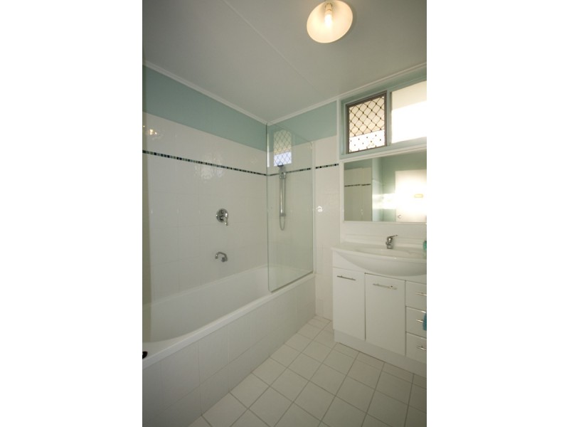 2 Montilla Street, Kirwan QLD 4817