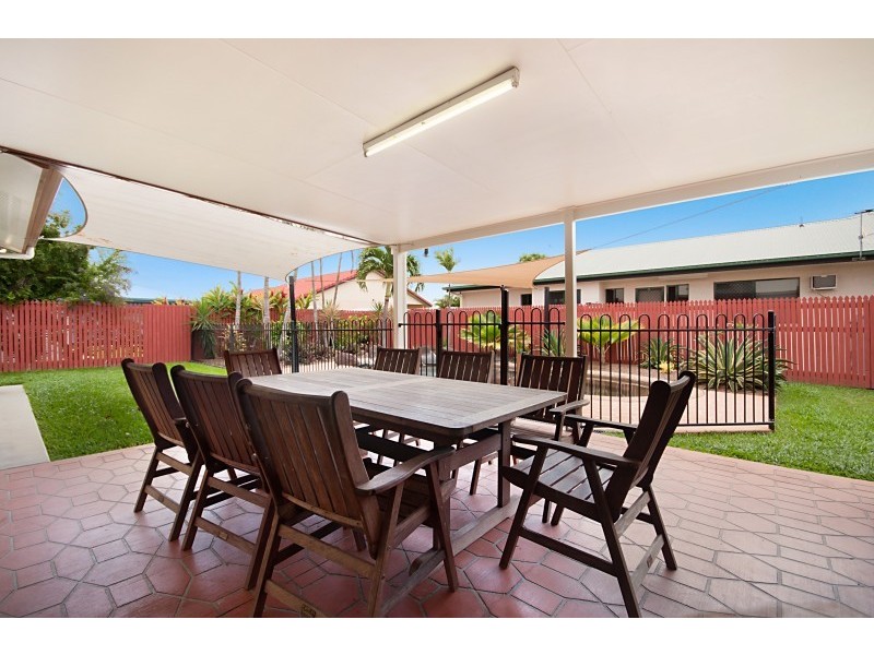 19 Young Circuit, Kirwan QLD 4817