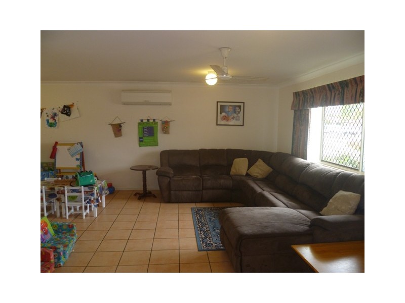 19 Young Circuit, Kirwan QLD 4817