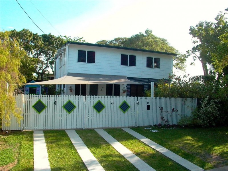 16 Finschhafen, Aitkenvale QLD 4814