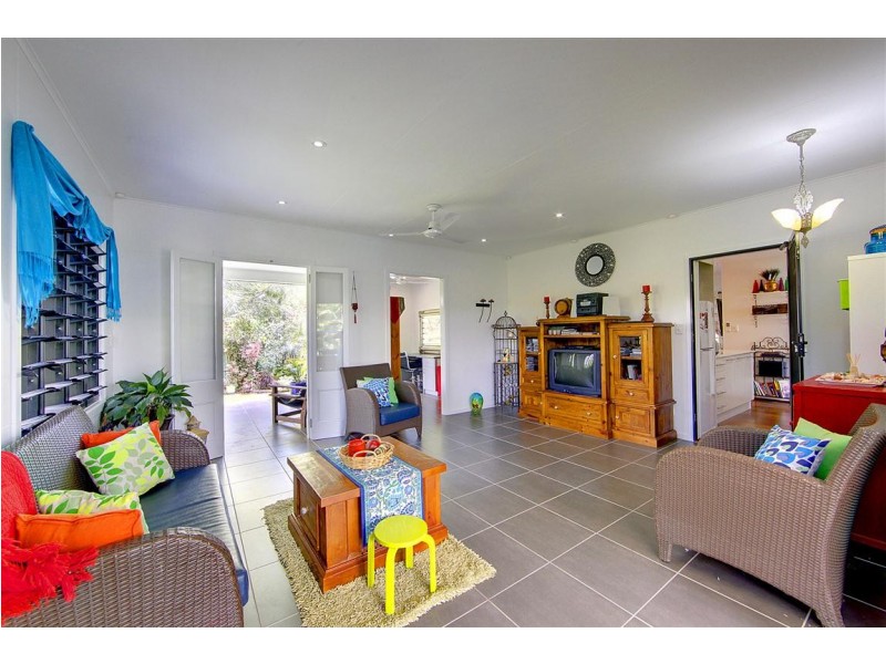 16 Finschhafen, Aitkenvale QLD 4814