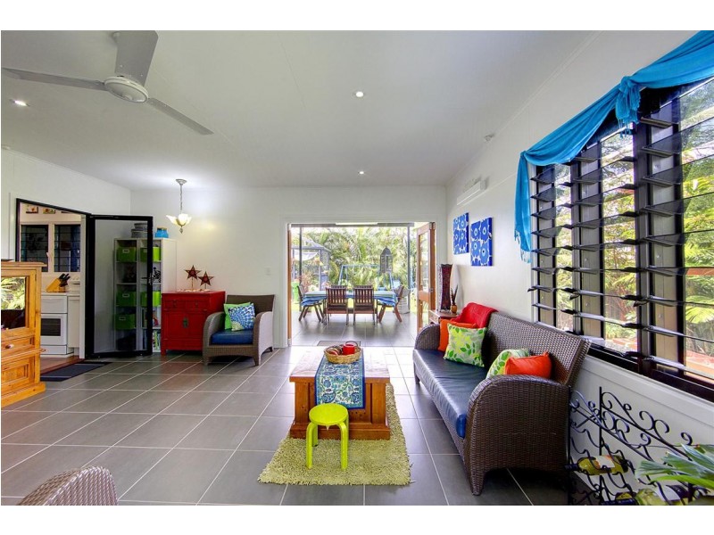 16 Finschhafen, Aitkenvale QLD 4814