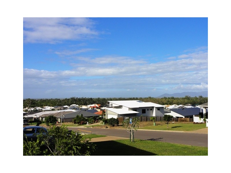 159 Goicoechea Drive, Bushland Beach QLD 4818