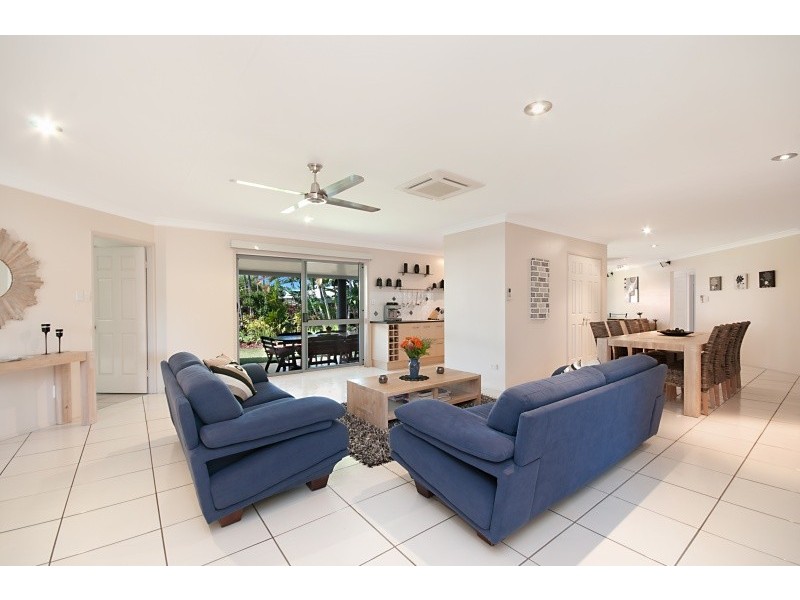 4 Saddle Court, Mount Louisa QLD 4814