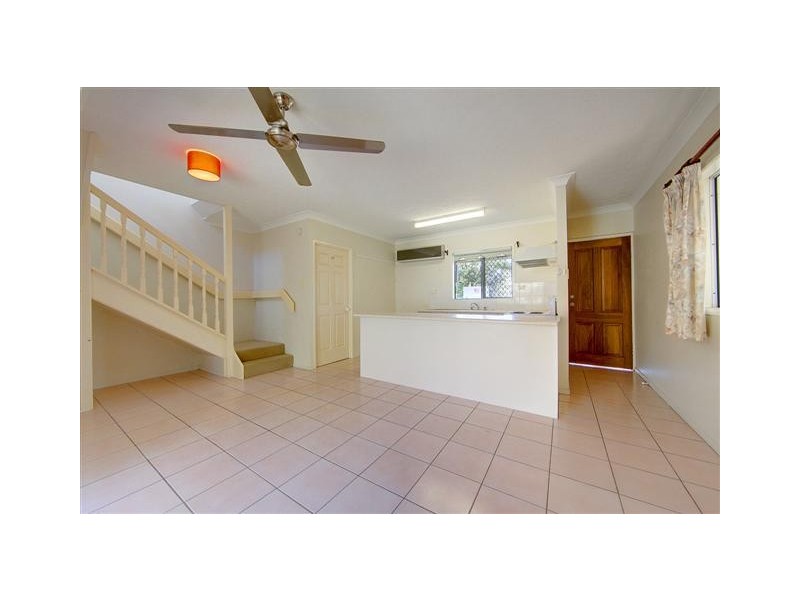 2/94 First Avenue, Railway Estate QLD 4810