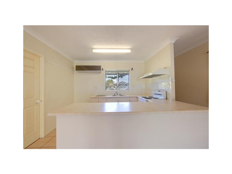 2/94 First Avenue, Railway Estate QLD 4810