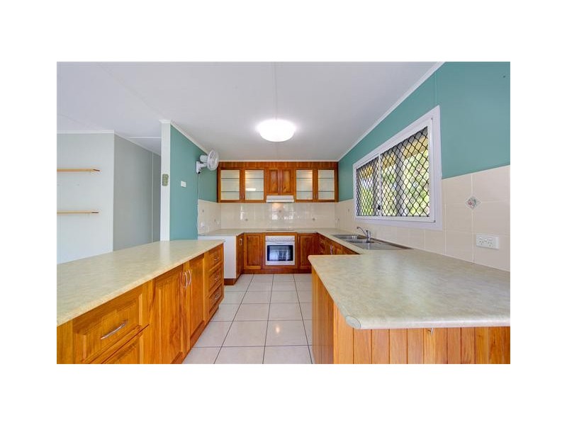 6 Margaret Street, West End QLD 4810