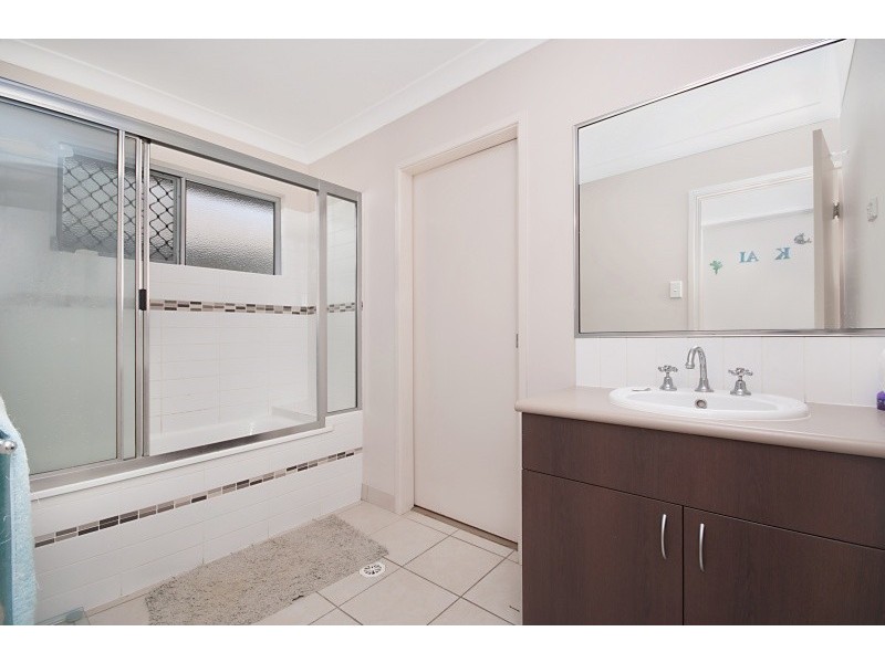 29 Wexford Crescent, Mount Low QLD 4818