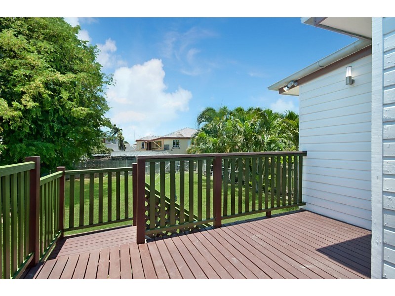 6 Ninth Avenue, Railway Estate QLD 4810