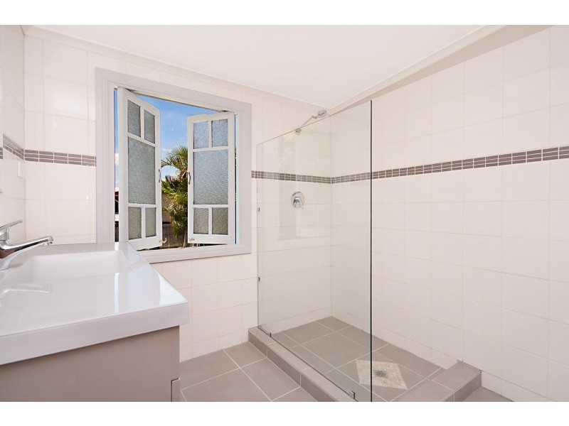 6 Ninth Avenue, Railway Estate QLD 4810