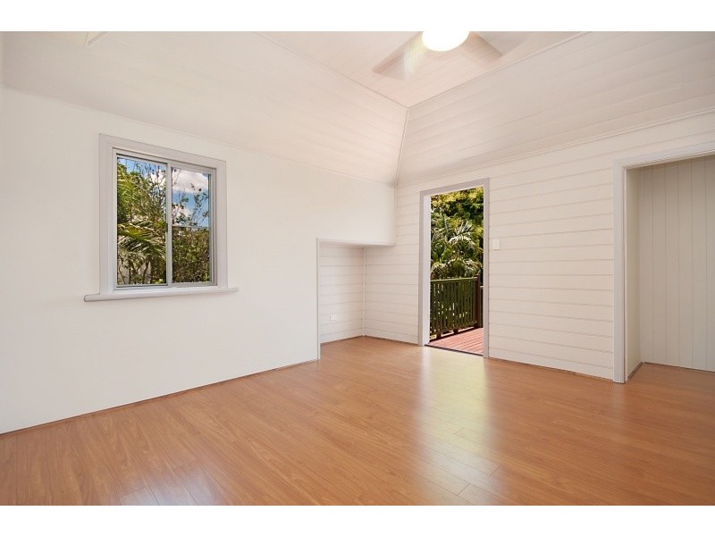 6 Ninth Avenue, Railway Estate QLD 4810