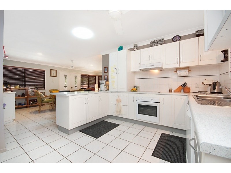 2 Undara Av, Cranbrook QLD 4814