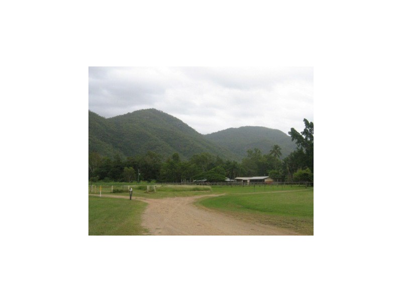 1006 Woodstock Giru Road, Mount Surround QLD 4809