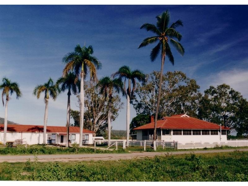 325 Crocodile Creek Road, Cape Cleveland QLD 4810