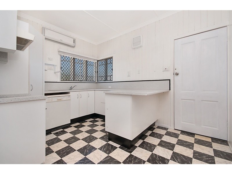 4 Goodwin Street, Currajong QLD 4812