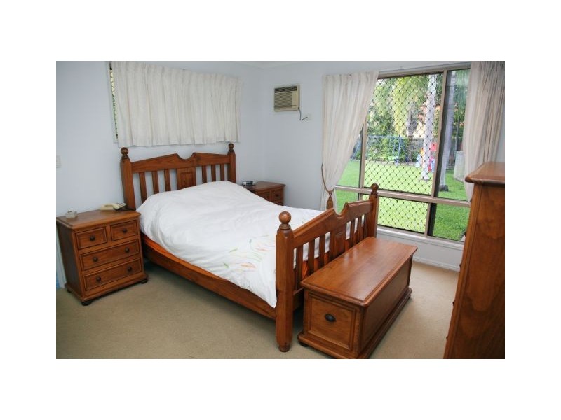 15 Pacific Avenue, Bushland Beach QLD 4818