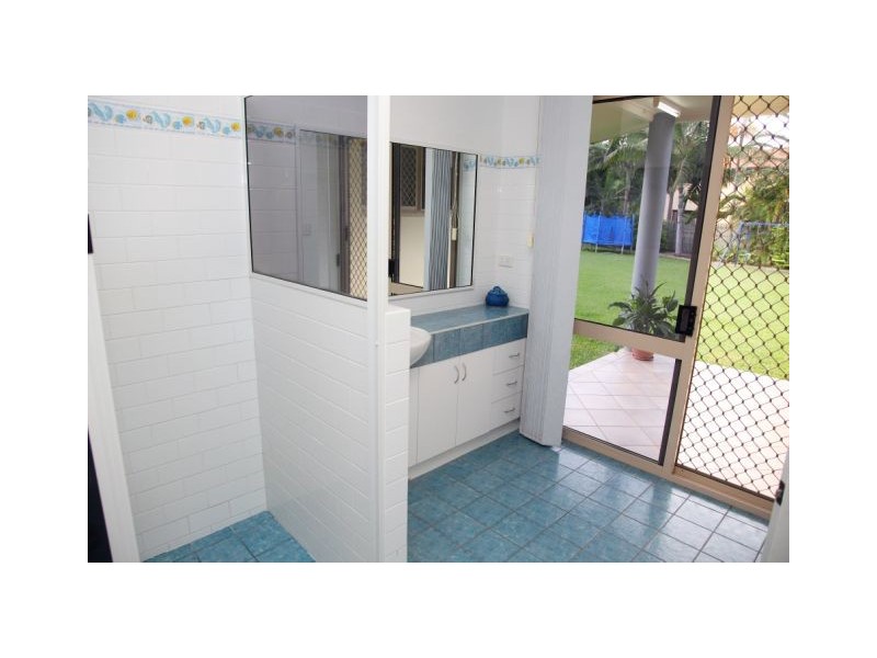 15 Pacific Avenue, Bushland Beach QLD 4818