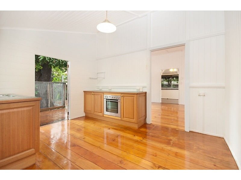 6 Lomax Street, Mysterton QLD 4812