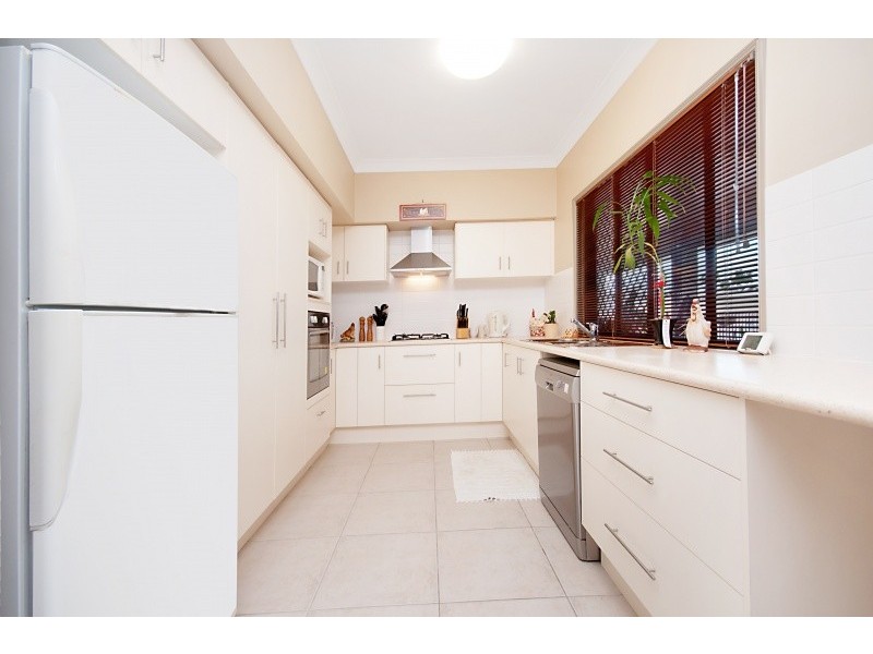 21 Browning Street, Mount Louisa QLD 4814