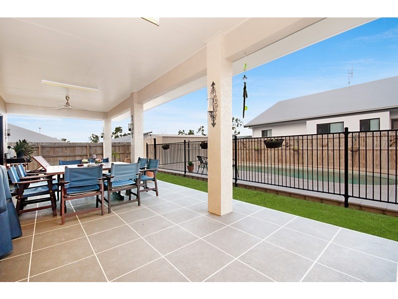 21 Browning Street, Mount Louisa QLD 4814