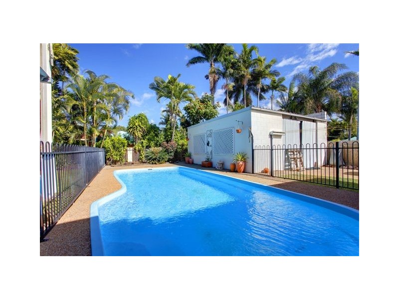 6 WILLOW COURT, Kirwan QLD 4817