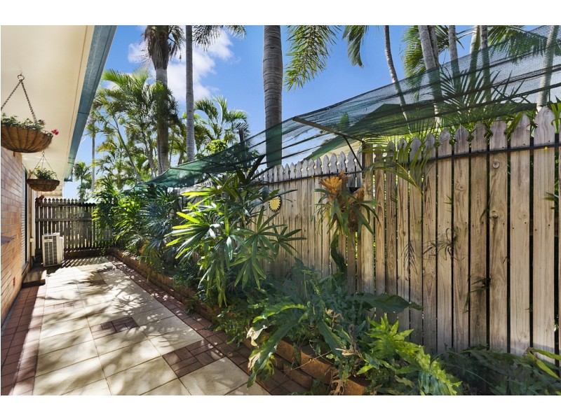 30 Jannila Avenue, Cranbrook QLD 4814