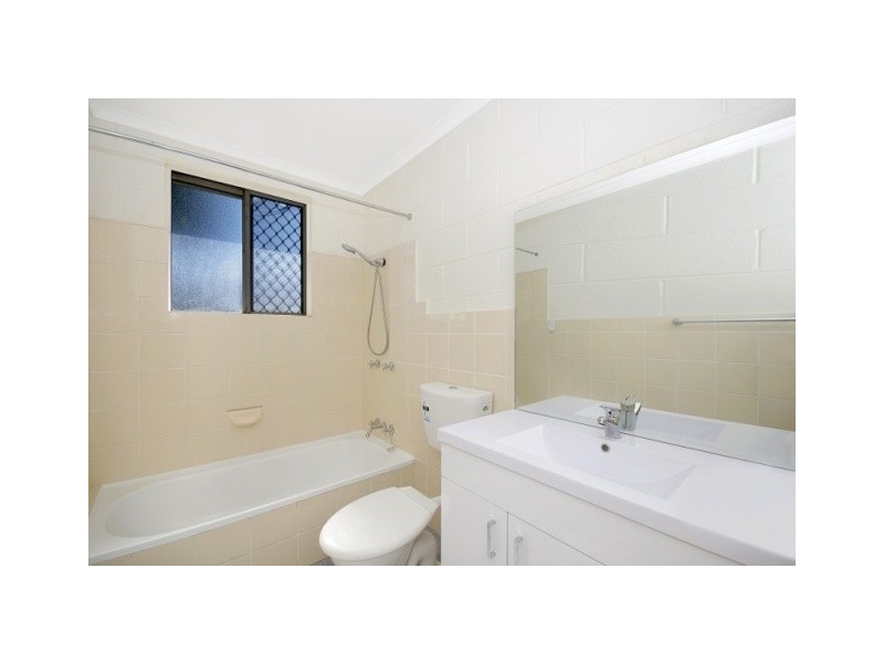 3/20 Carmody Street, Hermit Park QLD 4812