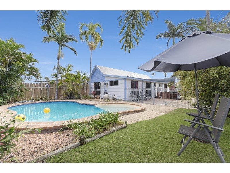 10 Woodlea Crt, Kelso QLD 4815
