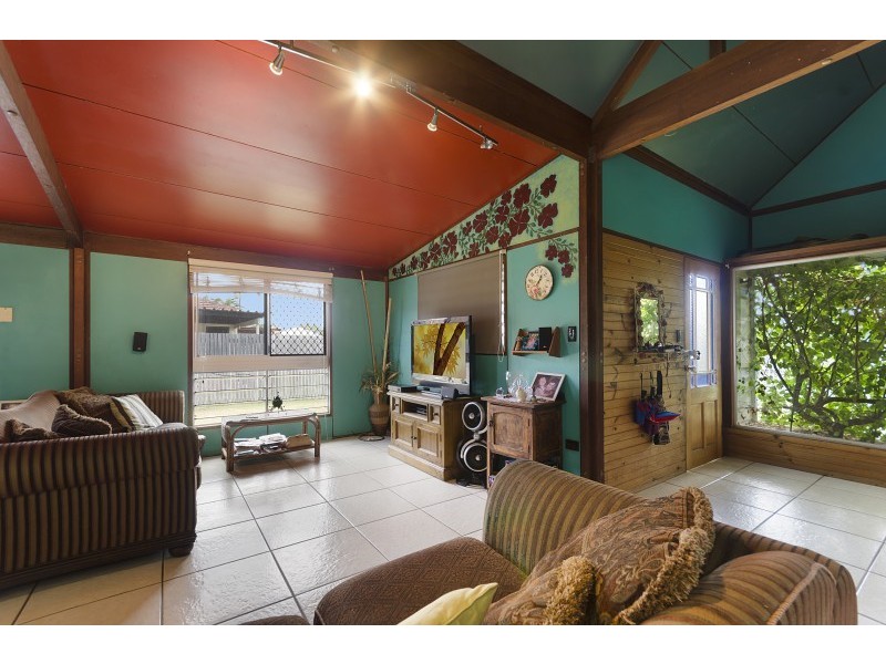 10 Woodlea Crt, Kelso QLD 4815