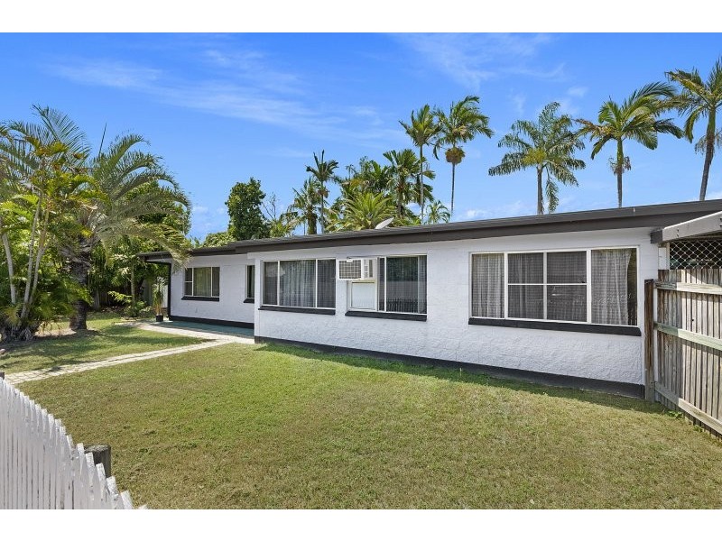 15 Banksia Street, Kirwan QLD 4817