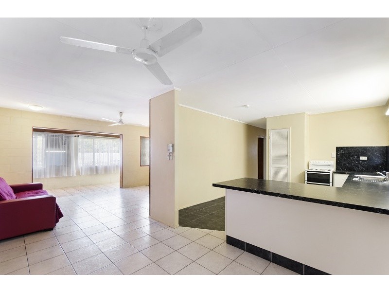 15 Banksia Street, Kirwan QLD 4817