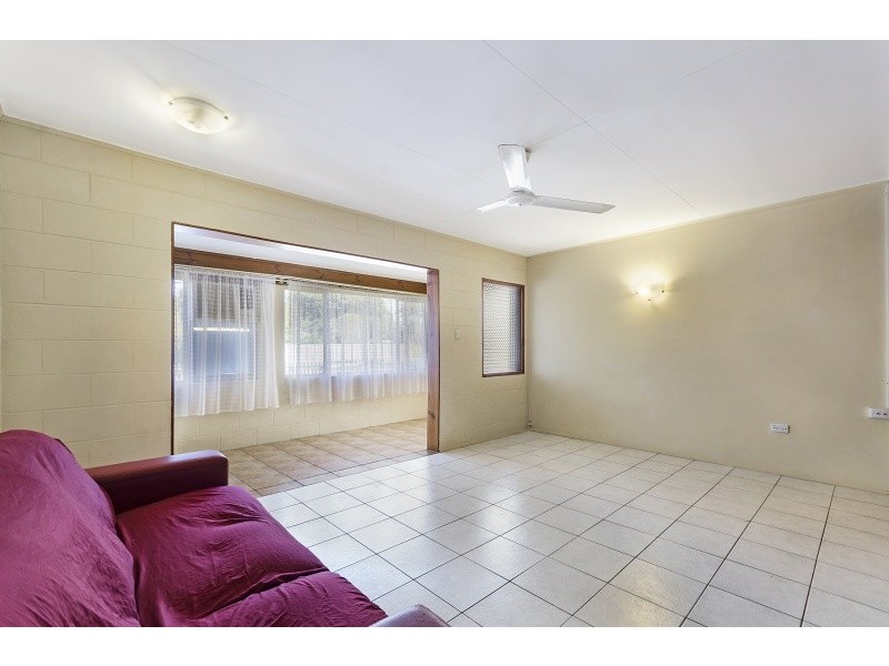 15 Banksia Street, Kirwan QLD 4817