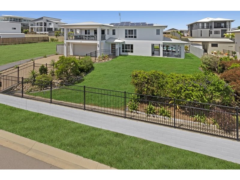 13 Cashell Crescent, Bushland Beach QLD 4818