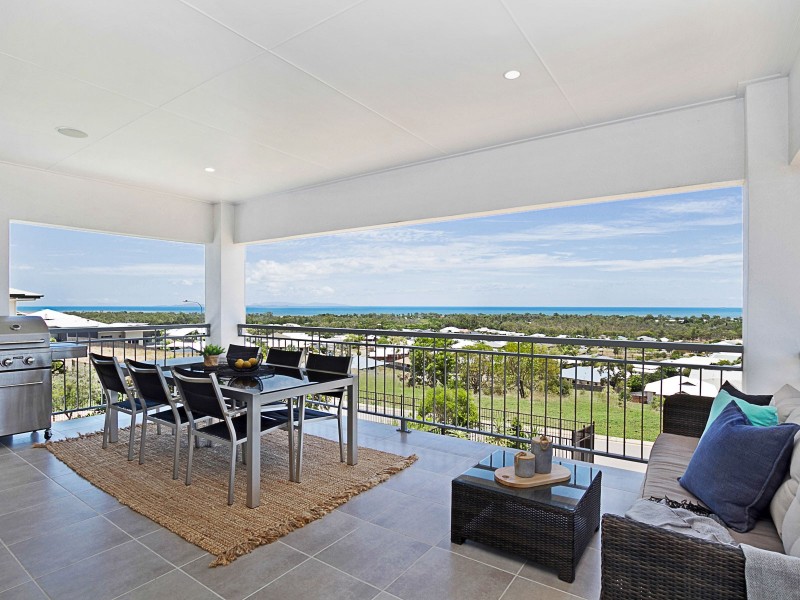 13 Cashell Crescent, Bushland Beach QLD 4818